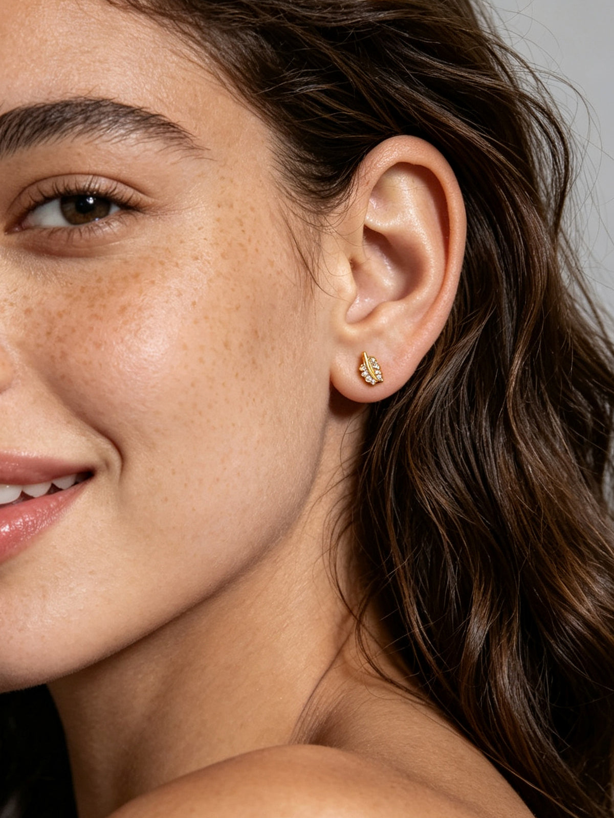 Dual Arc Crystal Line Stud Earrings – Image 2