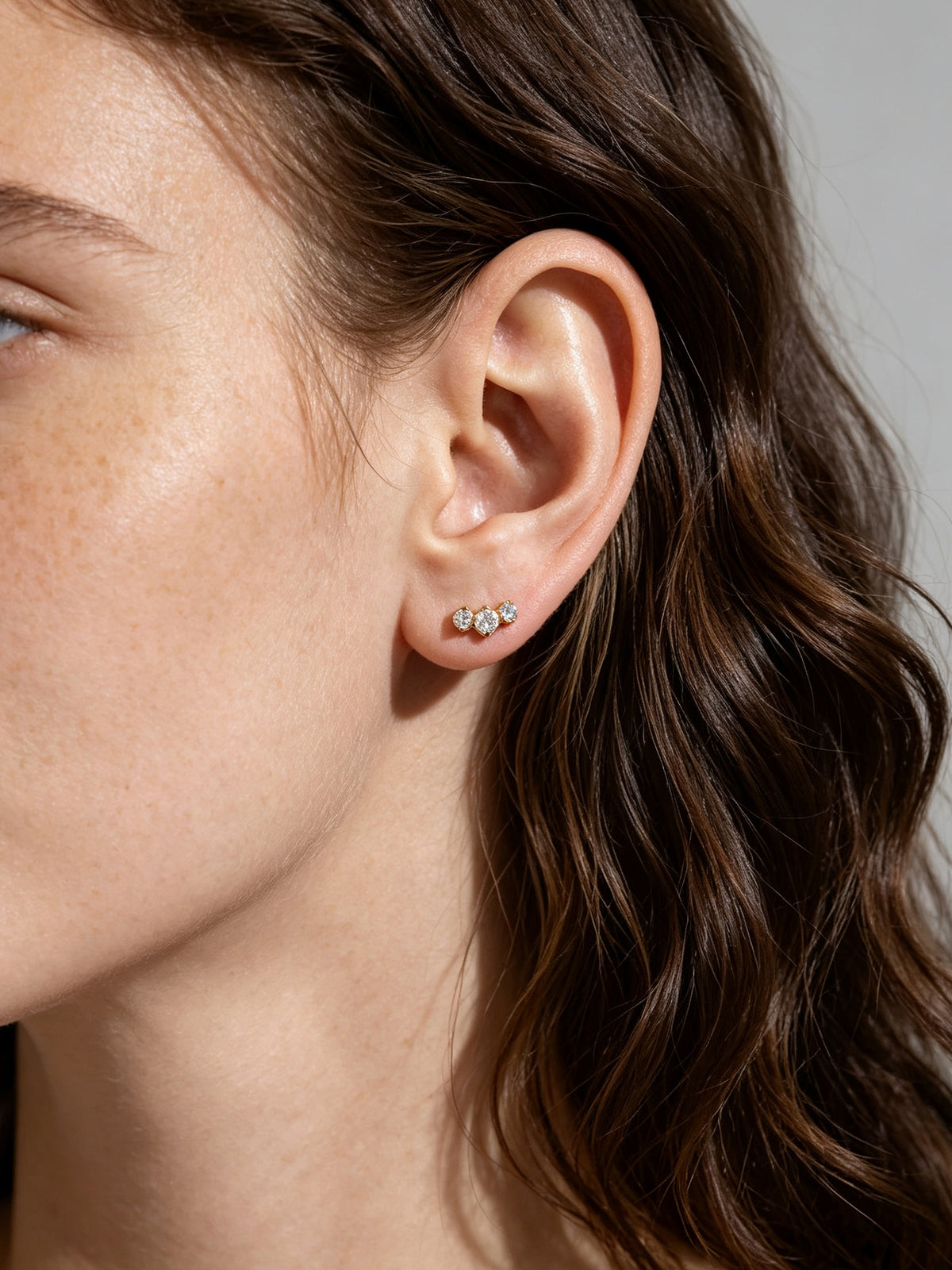 Gradual Triple Crystal Stud Earrings – Image 2